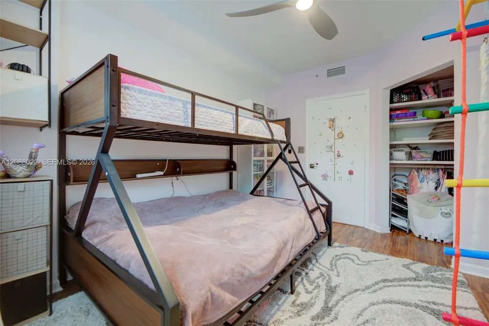 2775 NE 187th St #215 Aventura, FL 33180