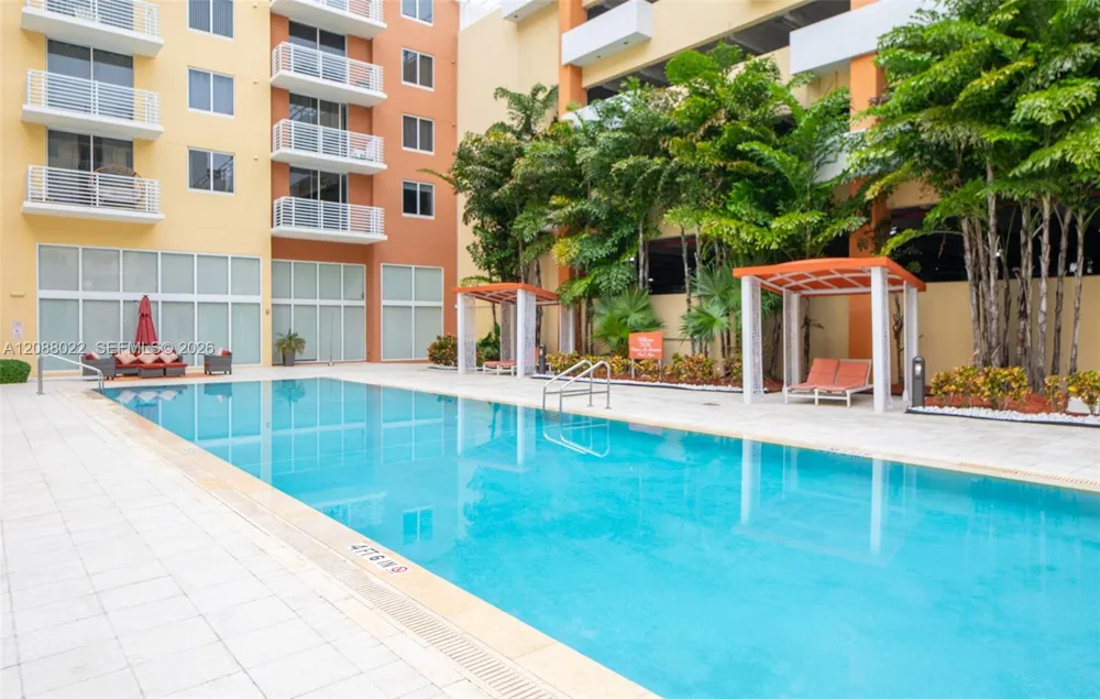 2775 NE 187th St #215 Aventura, FL 33180