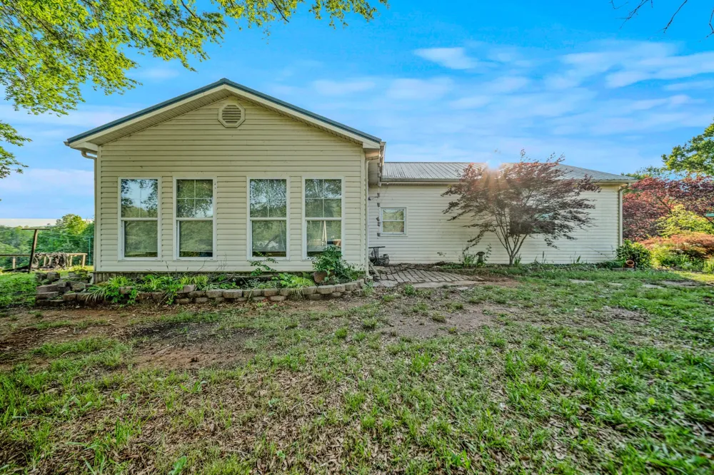 2000 Myers Cove Rd McMinnville, TN 37110