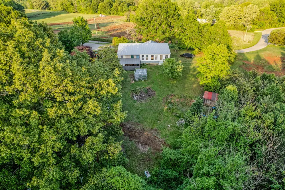 2000 Myers Cove Rd McMinnville, TN 37110