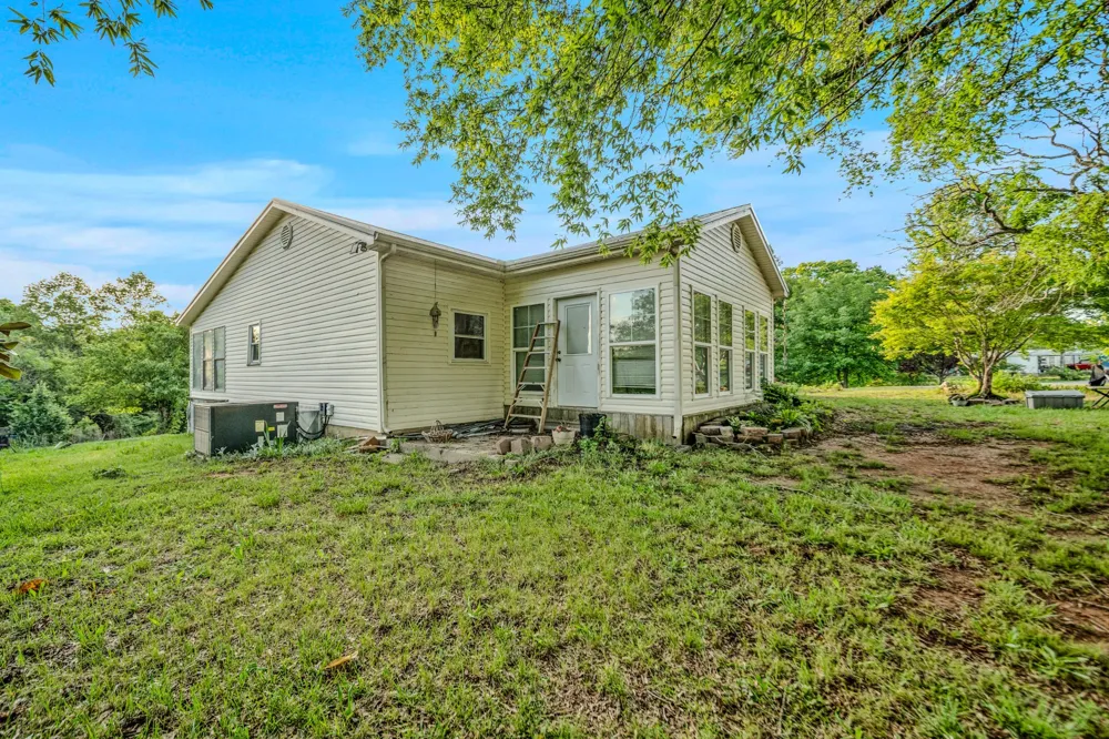 2000 Myers Cove Rd McMinnville, TN 37110