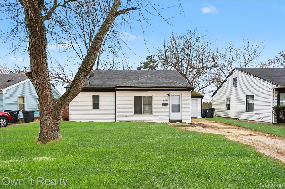 10821 Albany Street Oak Park City, MI 48237