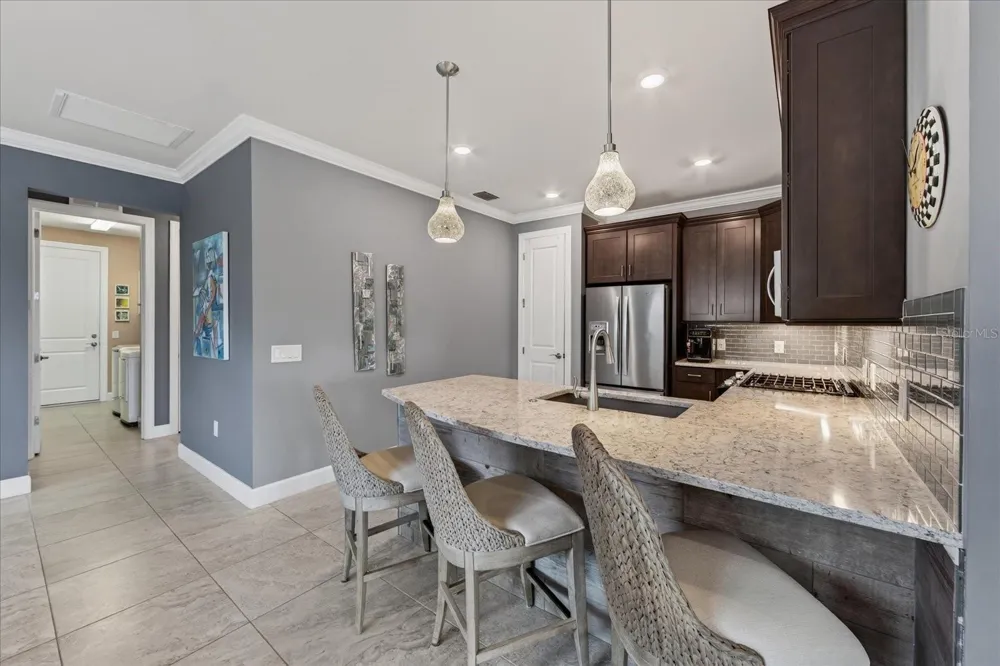 6927 HOLBROOK COVE Lakewood Ranch, FL 34202
