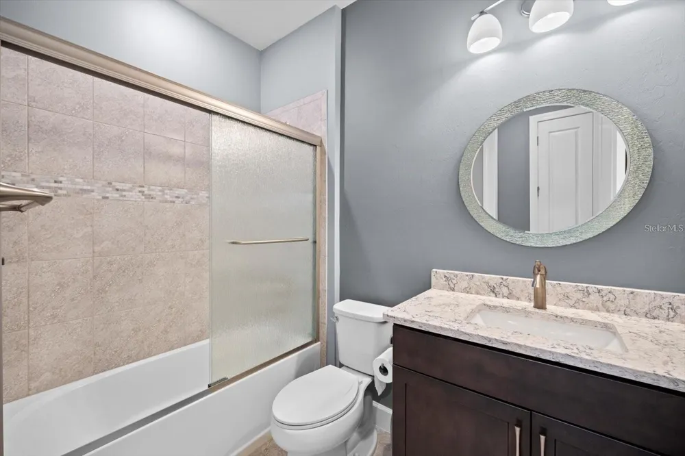 6927 HOLBROOK COVE Lakewood Ranch, FL 34202