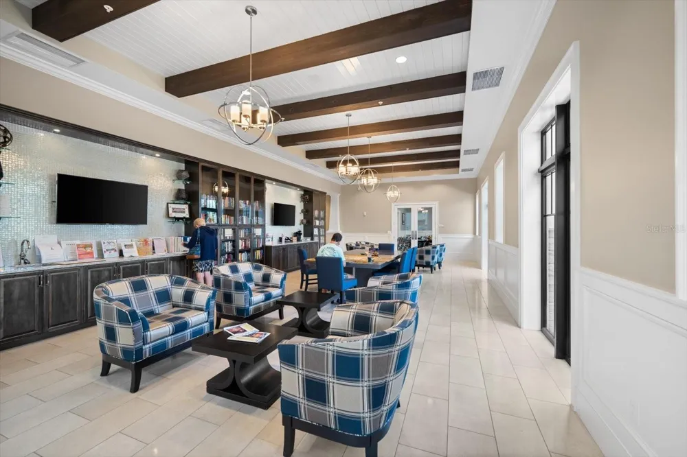 6927 HOLBROOK COVE Lakewood Ranch, FL 34202