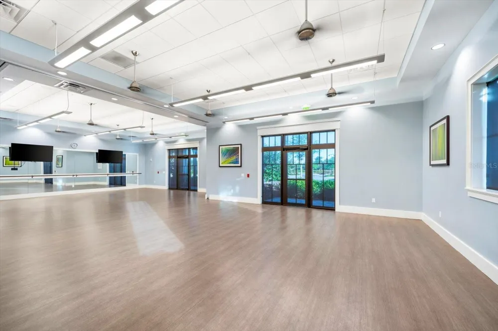 6927 HOLBROOK COVE Lakewood Ranch, FL 34202