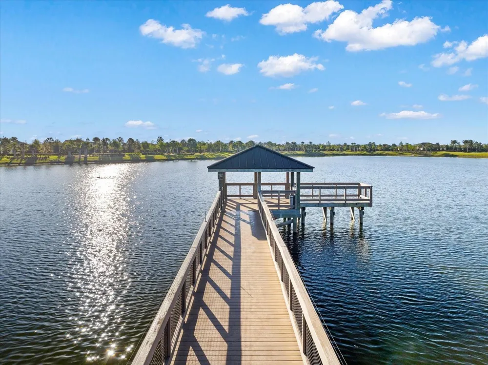 6927 HOLBROOK COVE Lakewood Ranch, FL 34202