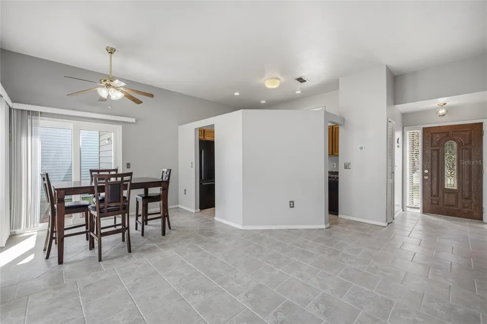 7714 GLADES COURT Temple Terrace, FL 33637