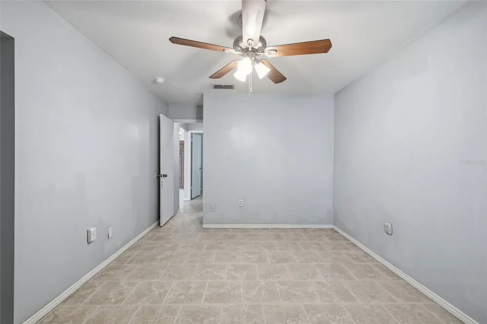7714 GLADES COURT Temple Terrace, FL 33637