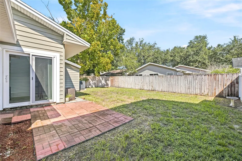 7714 GLADES COURT Temple Terrace, FL 33637