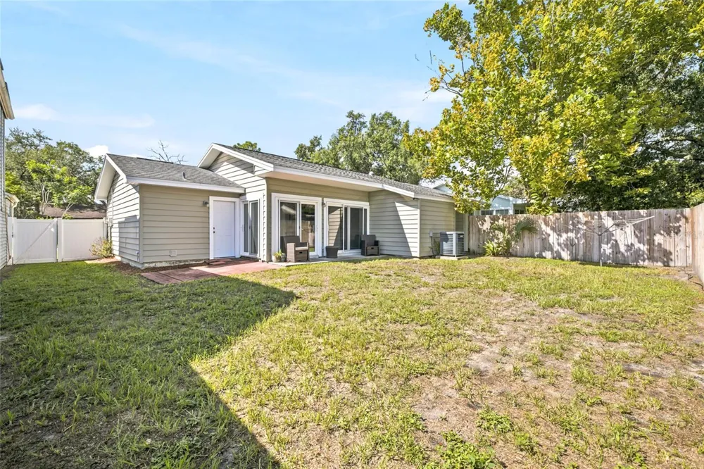 7714 GLADES COURT Temple Terrace, FL 33637