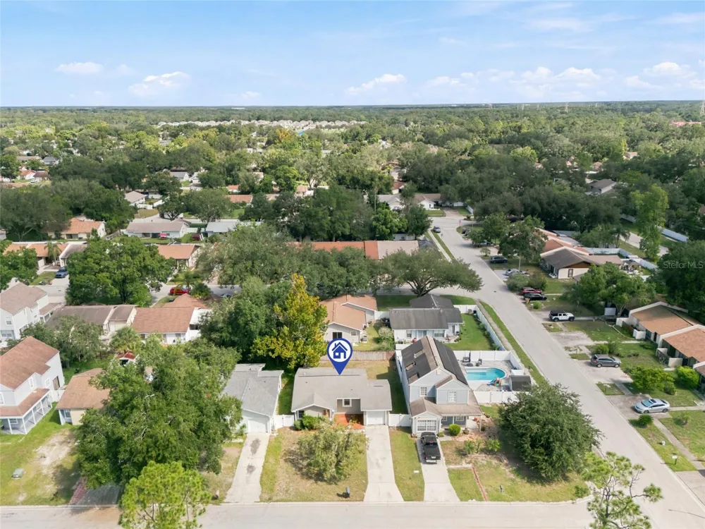 7714 GLADES COURT Temple Terrace, FL 33637