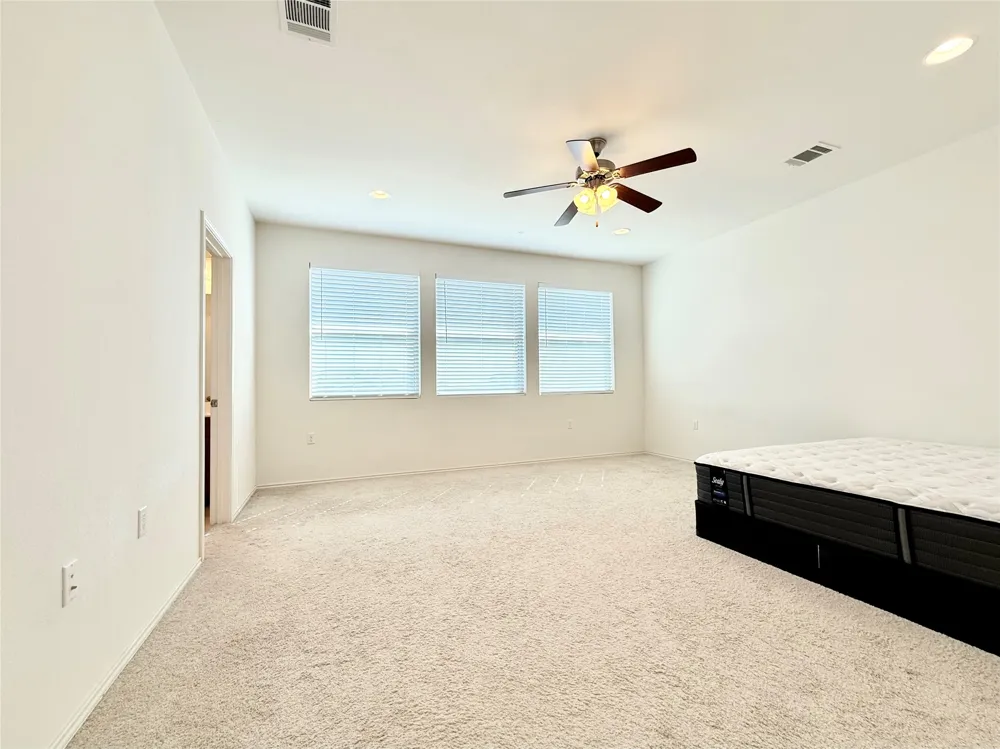 1905 Crimson Rosella Trail Austin, TX 78728