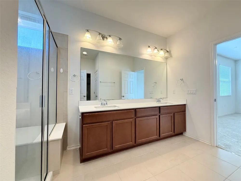1905 Crimson Rosella Trail Austin, TX 78728
