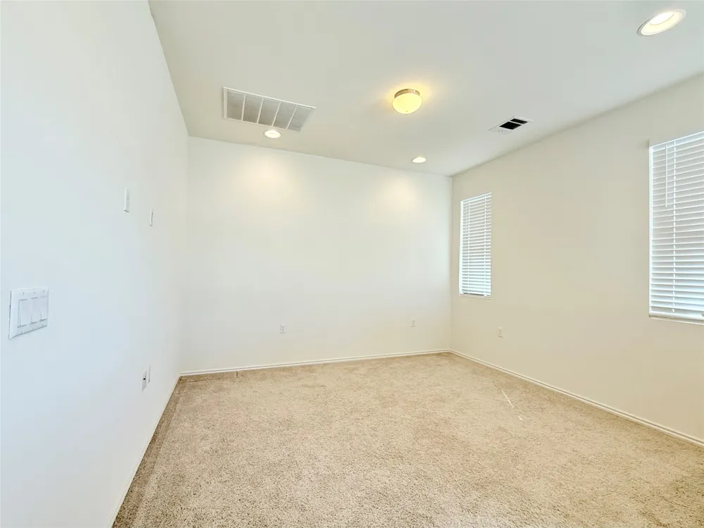 1905 Crimson Rosella Trail Austin, TX 78728