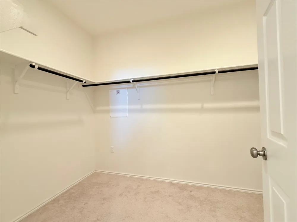 1905 Crimson Rosella Trail Austin, TX 78728