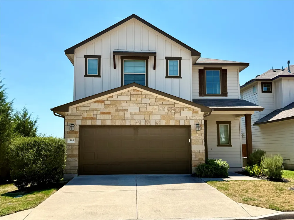 1905 Crimson Rosella Trail Austin, TX 78728