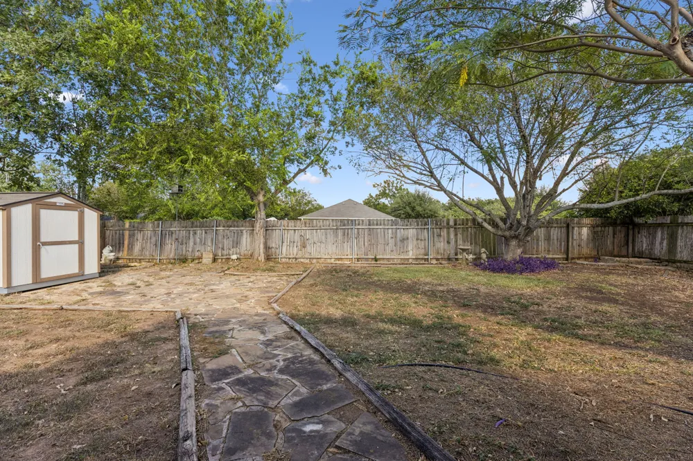 100 Devons Cove Buda, TX 78610