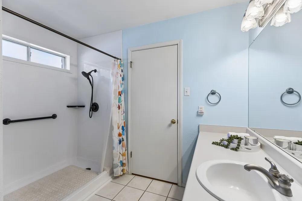 100 Devons Cove Buda, TX 78610