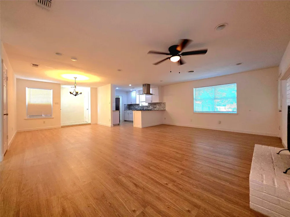 272 Palomino Drive Saginaw, TX 76179