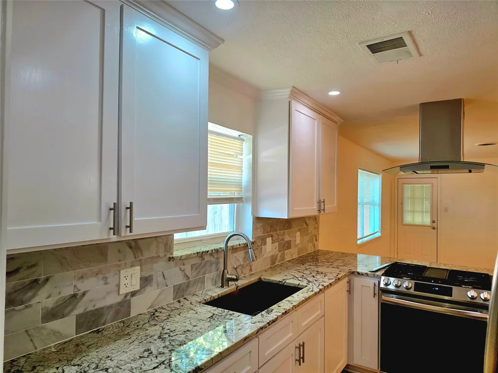 272 Palomino Drive Saginaw, TX 76179
