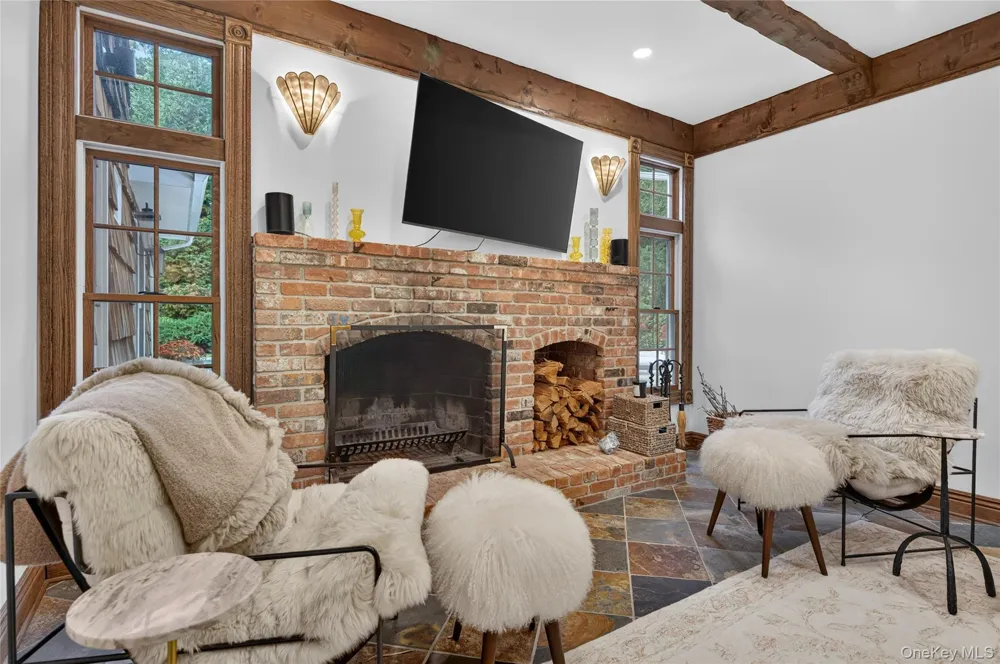 4 Salt Hay Way Smithtown, NY 11787