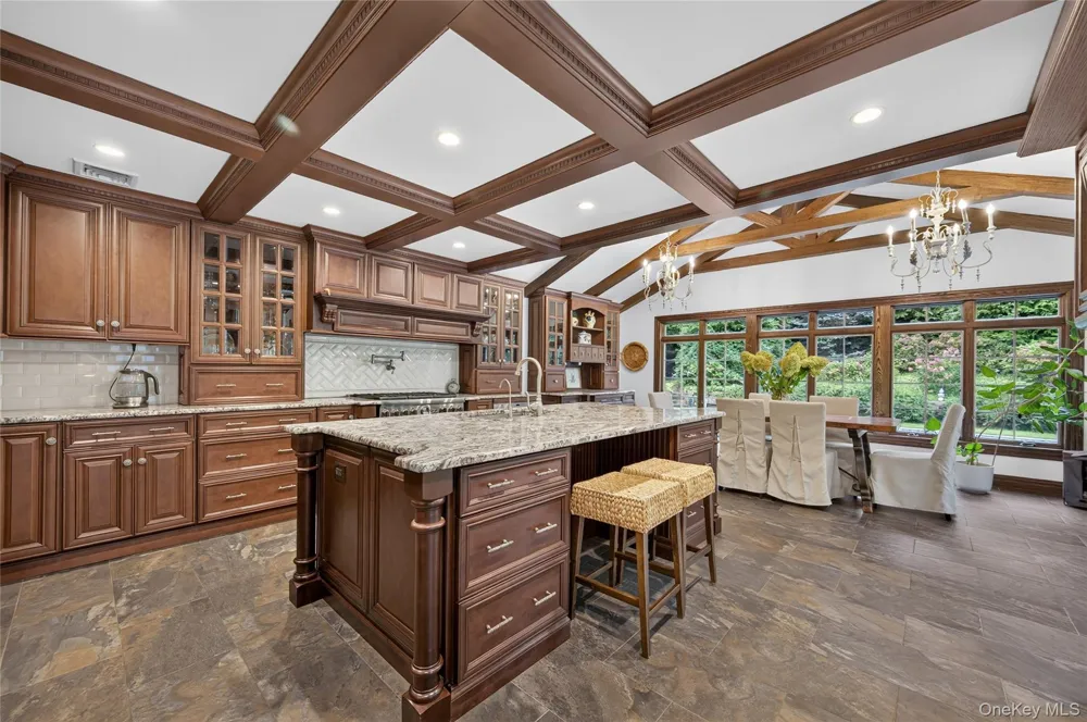 4 Salt Hay Way Smithtown, NY 11787
