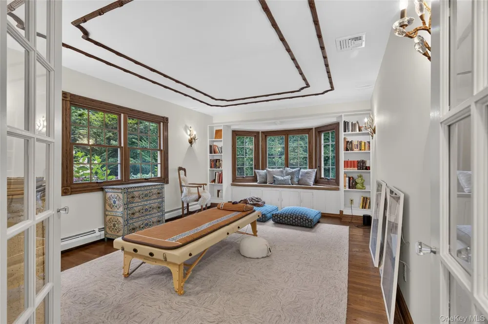 4 Salt Hay Way Smithtown, NY 11787