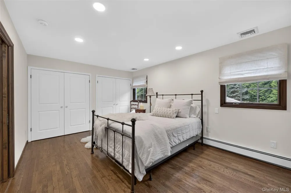 4 Salt Hay Way Smithtown, NY 11787