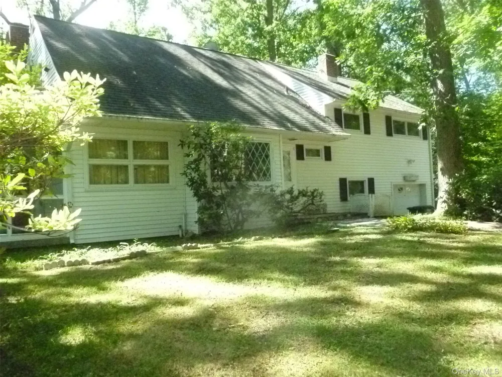 17 Chestnut Lane Newburgh, NY 12550