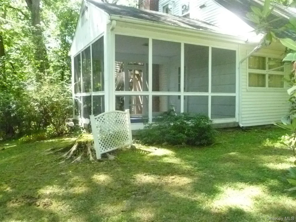 17 Chestnut Lane Newburgh, NY 12550