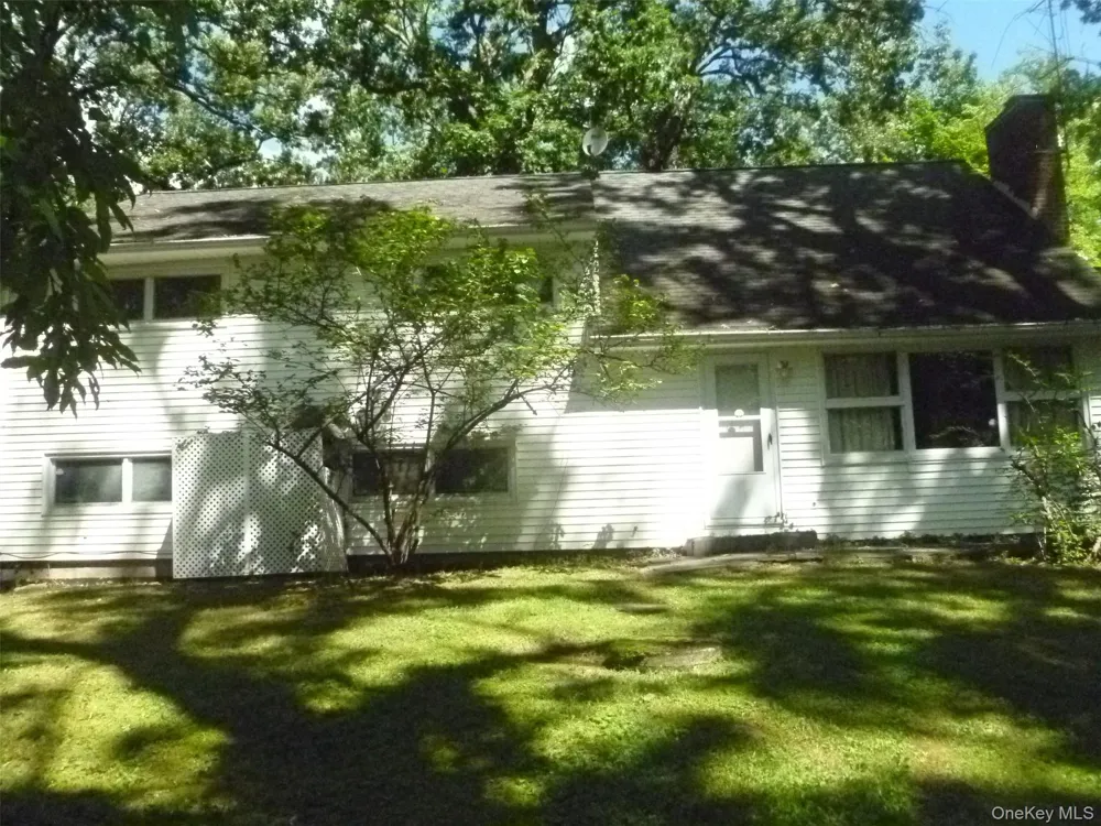 17 Chestnut Lane Newburgh, NY 12550