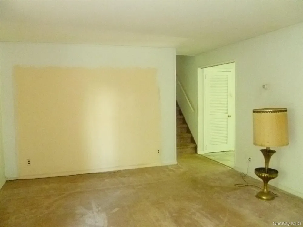 17 Chestnut Lane Newburgh, NY 12550