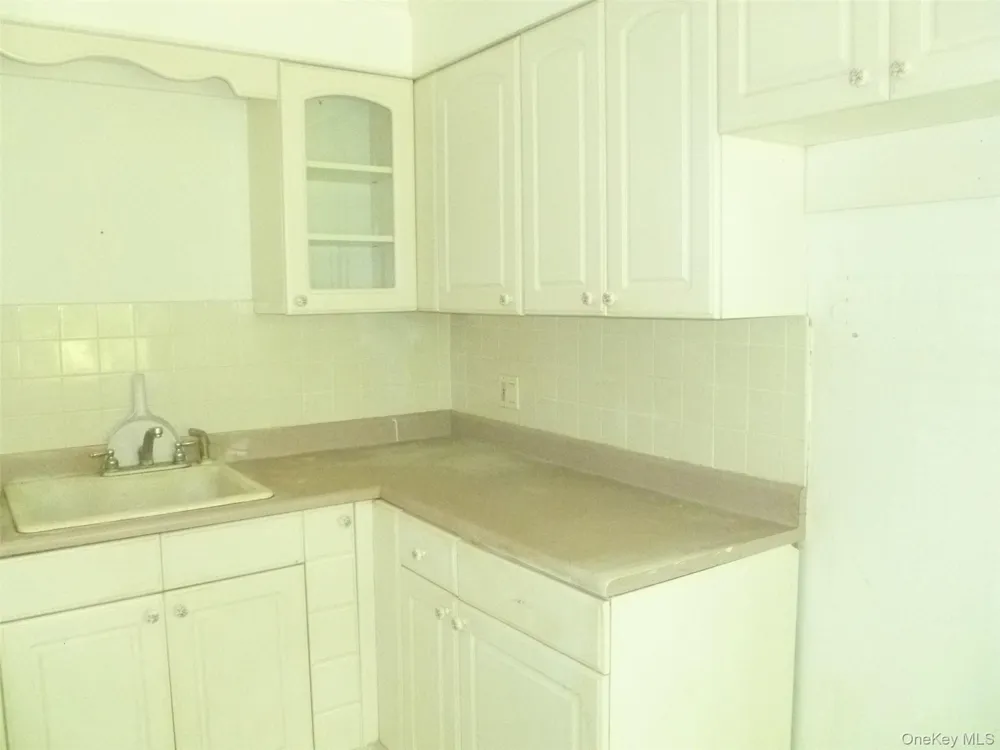 17 Chestnut Lane Newburgh, NY 12550