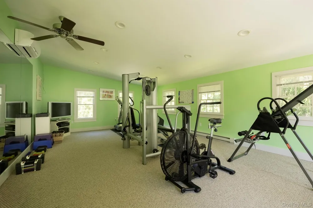 163 Horseshoe Road Millbrook, NY 12545