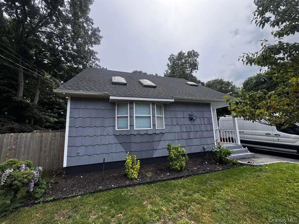 42 Breston Drive W Shirley, NY 11967