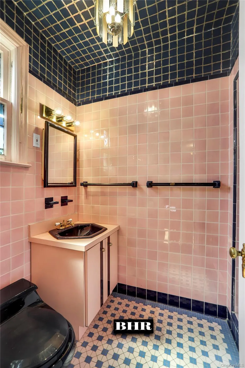 272 Exeter Street Brooklyn, NY 11235