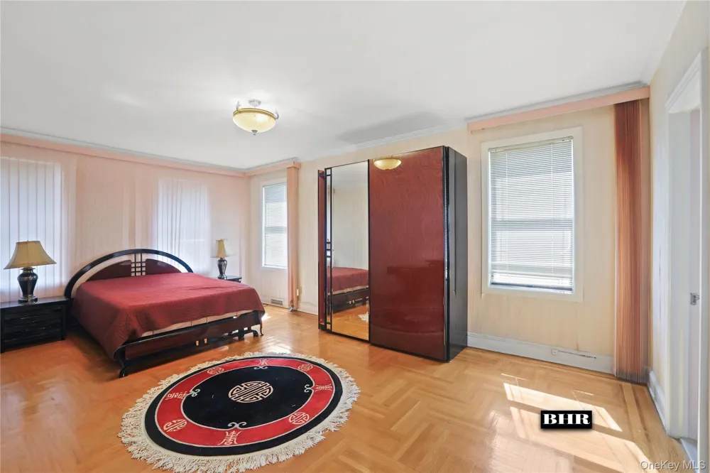 272 Exeter Street Brooklyn, NY 11235