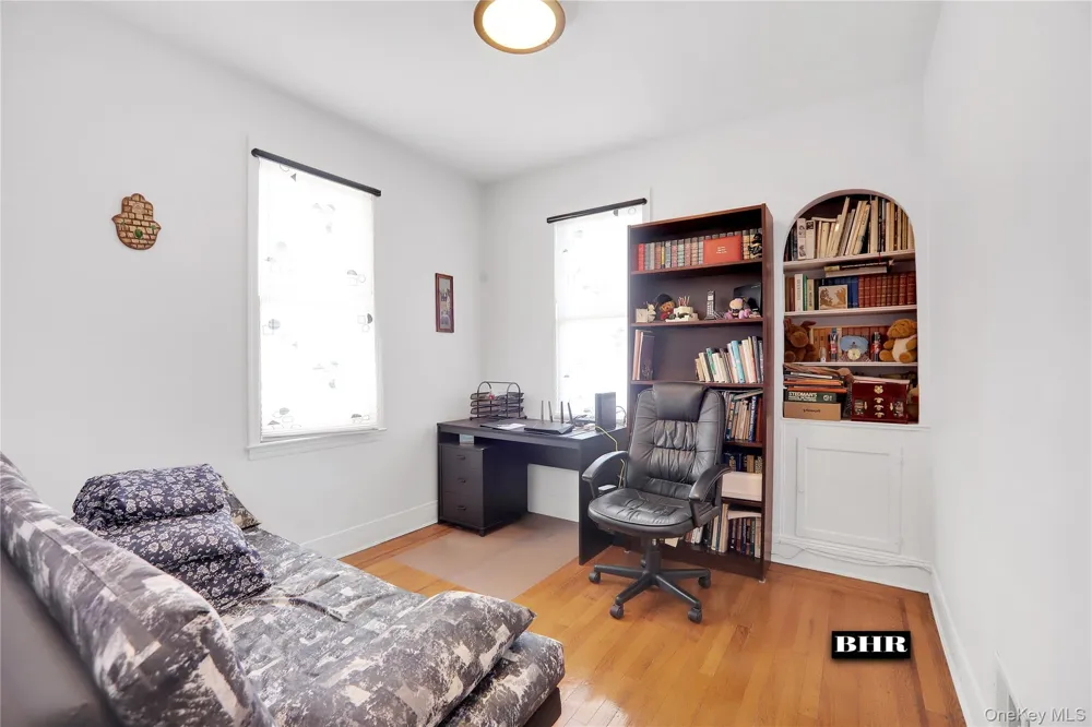 272 Exeter Street Brooklyn, NY 11235