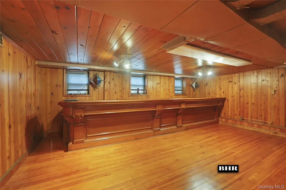 272 Exeter Street Brooklyn, NY 11235