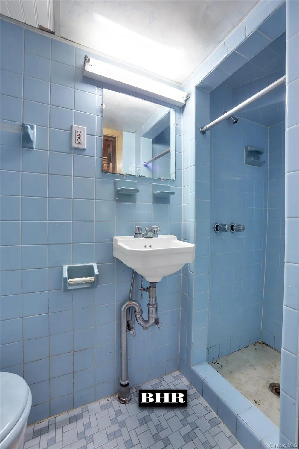 272 Exeter Street Brooklyn, NY 11235