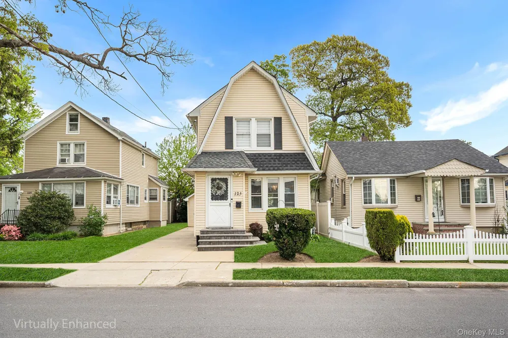 123 East Avenue Valley Stream, NY 11580