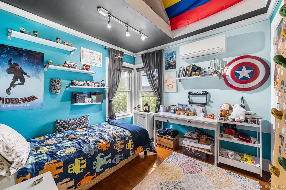 123 East Avenue Valley Stream, NY 11580