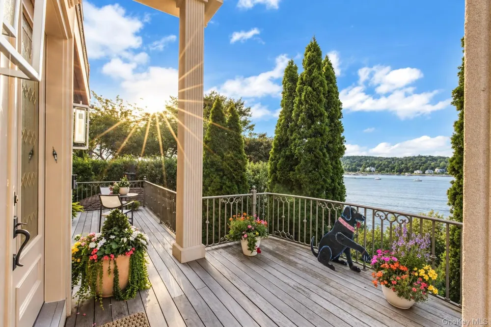 710 Sound View Road Mill Neck, NY 11771