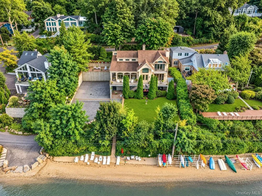 710 Sound View Road Mill Neck, NY 11771