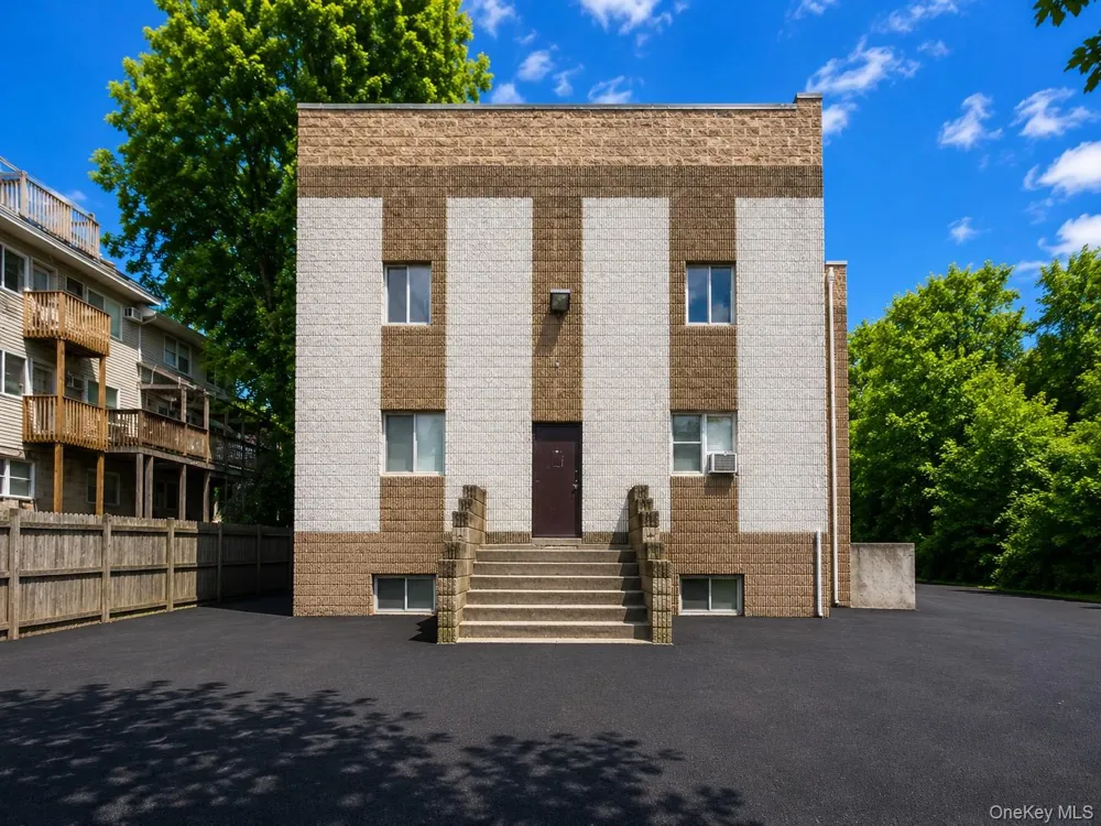 21 Rita Avenue Monsey, NY 10952