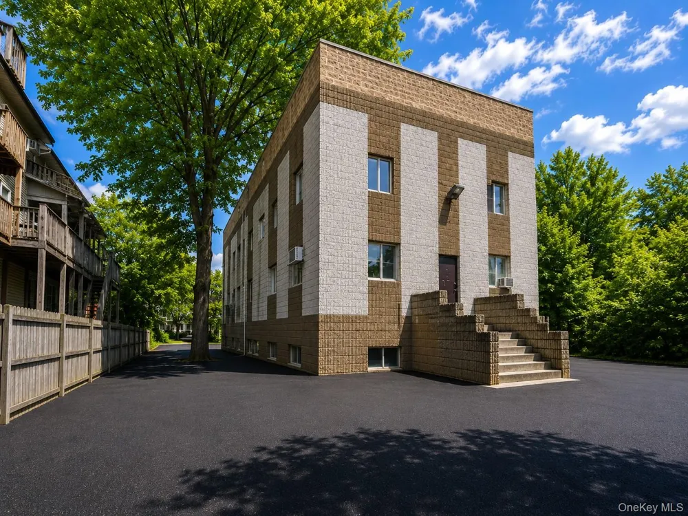 21 Rita Avenue Monsey, NY 10952