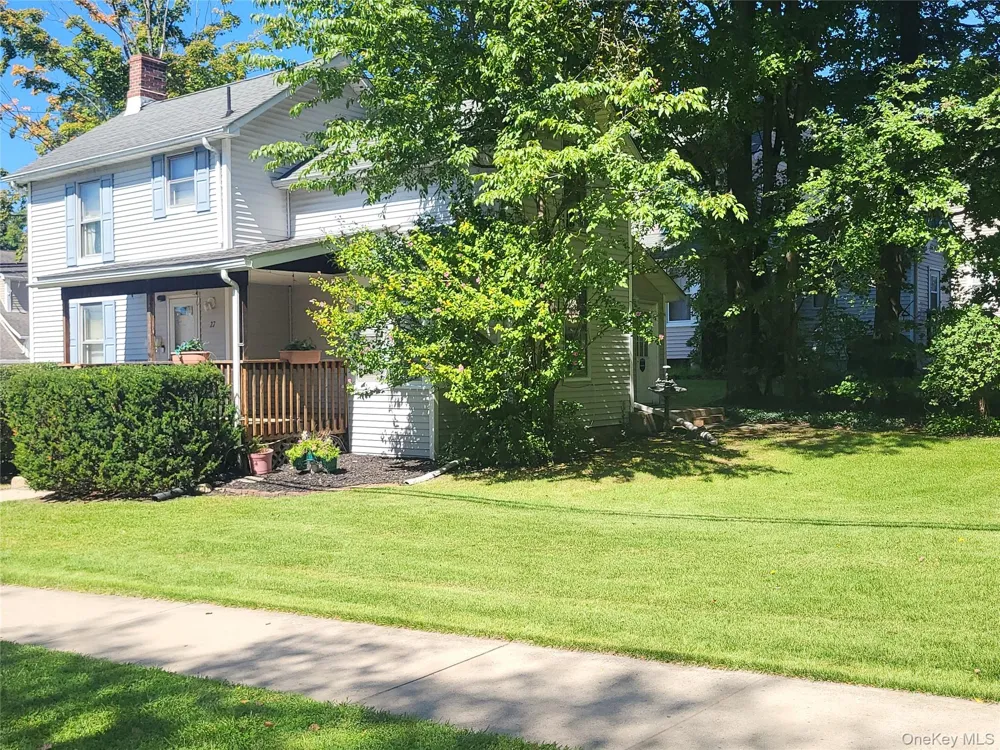 27 Ash Street Monroe, NY 10950