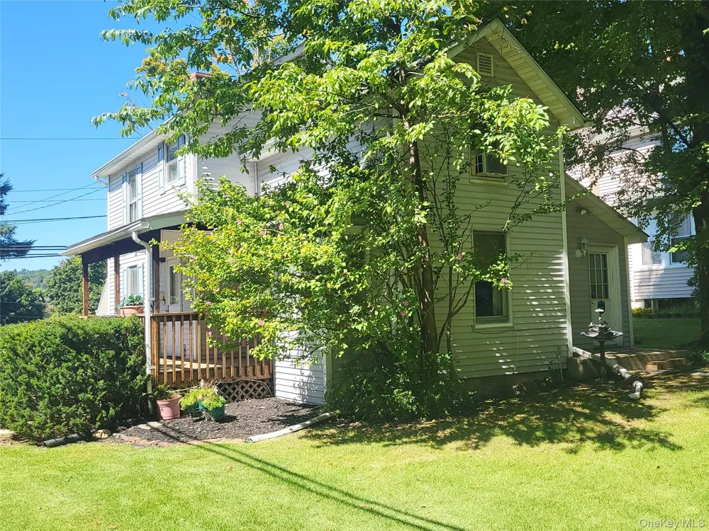 27 Ash Street Monroe, NY 10950