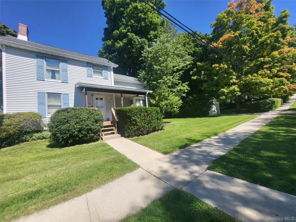 27 Ash Street Monroe, NY 10950